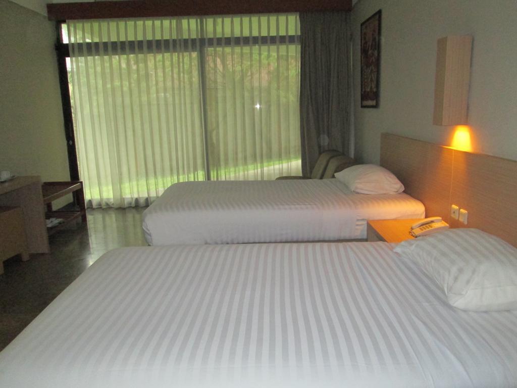 Grand Hotel Lembang Esterno foto